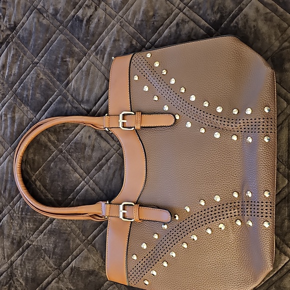 Shoulder Bag - Picture 3 of 16